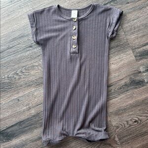 Lou Lou & Co Gray Ribbed Romper 2T